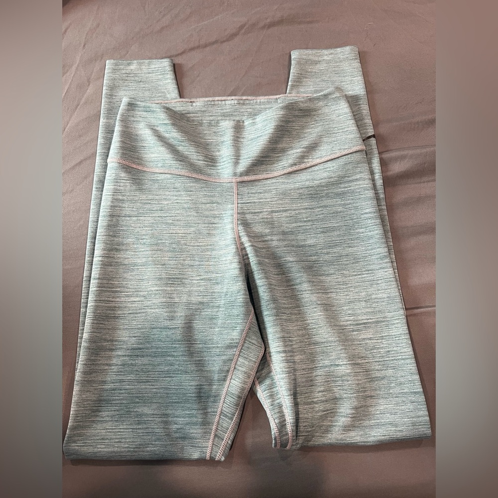 Nike Gray Stretch Leggings Athletic Comfort